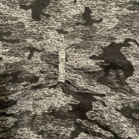 Gymshark camo longsleeve crop top - Picture 5 of 5